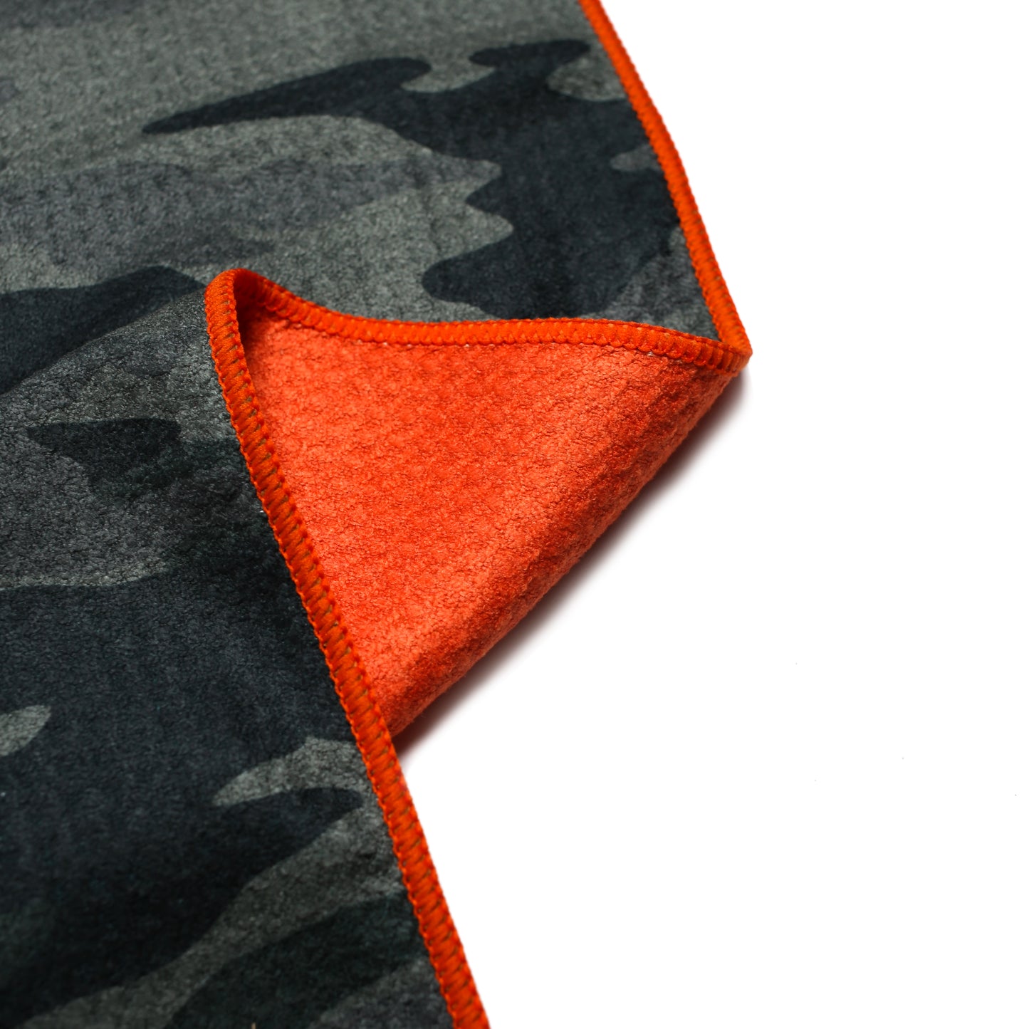 Killin Birdies Orange Camo Golf Towel
